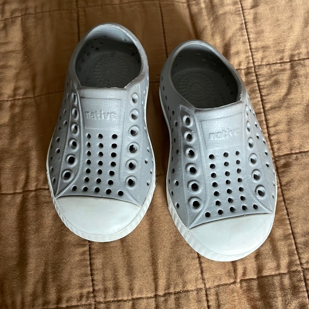 Native Kids Gray Sneakers